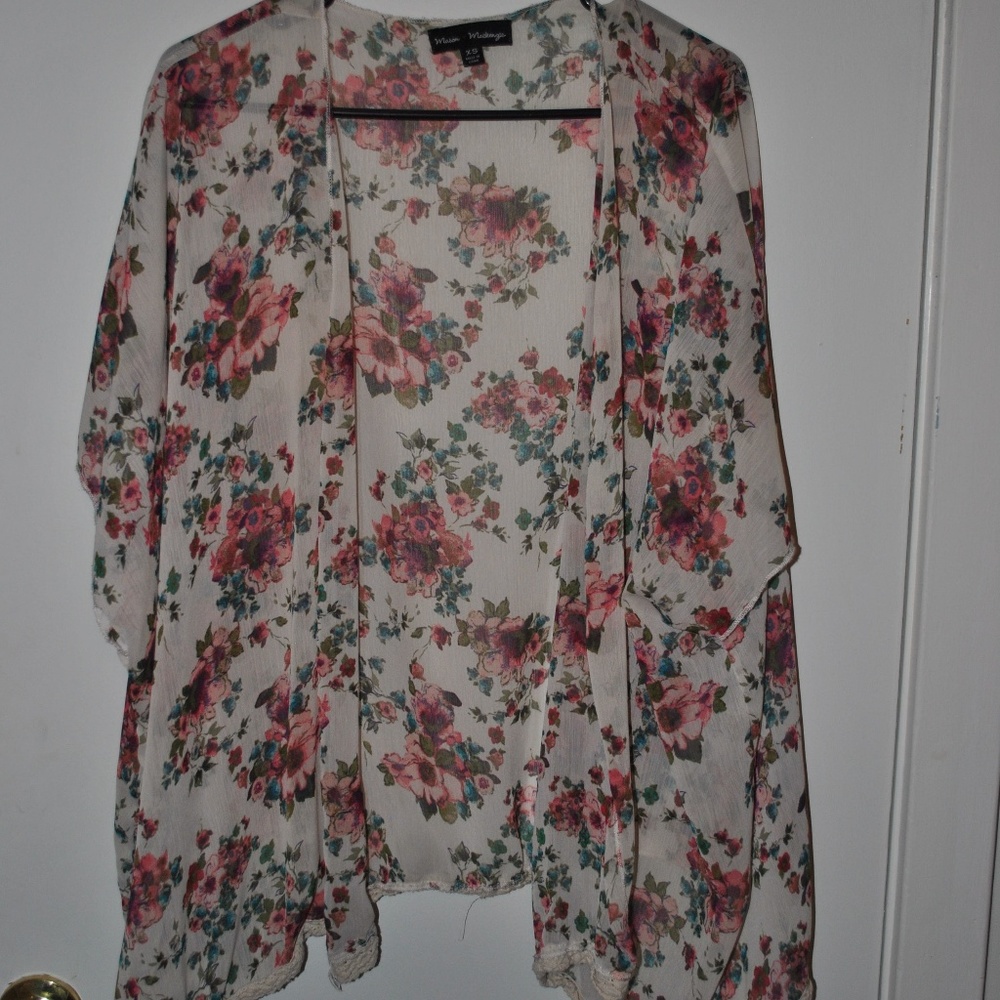 Floral Patterned Kimono